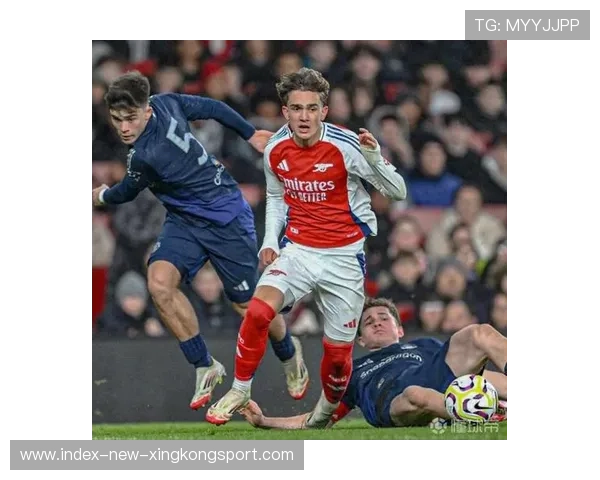 欧冠小组赛：阿森纳新星道曼崛起，战术较量擎天而起